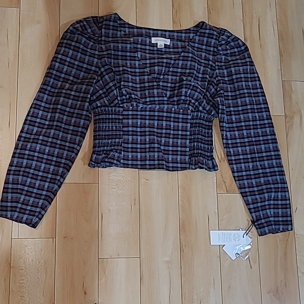 Treasure & Bond women's size medium shirt
